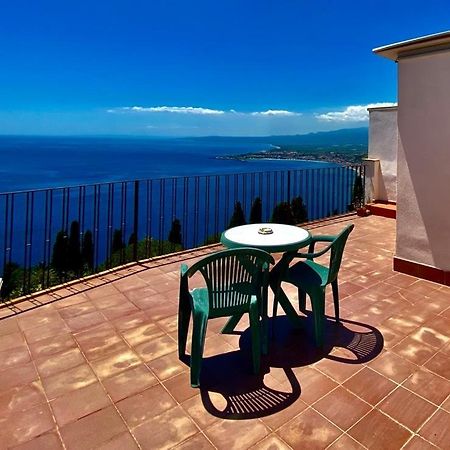 Camere Il Leone Taormina Exterior foto